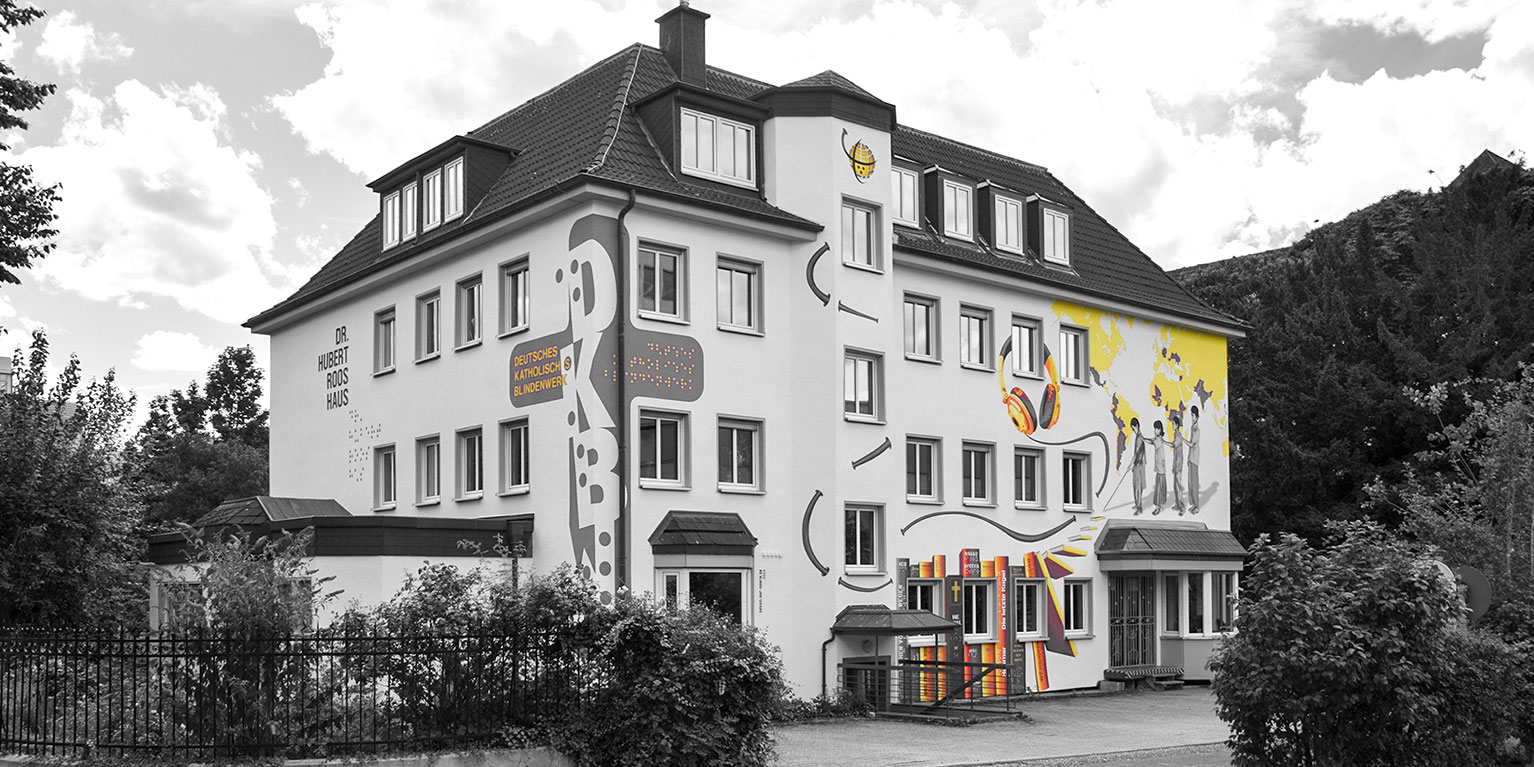 Dr. Hubert-Roos-Haus · Fassade Design & Photos: Dipl.-Des. A.Franke